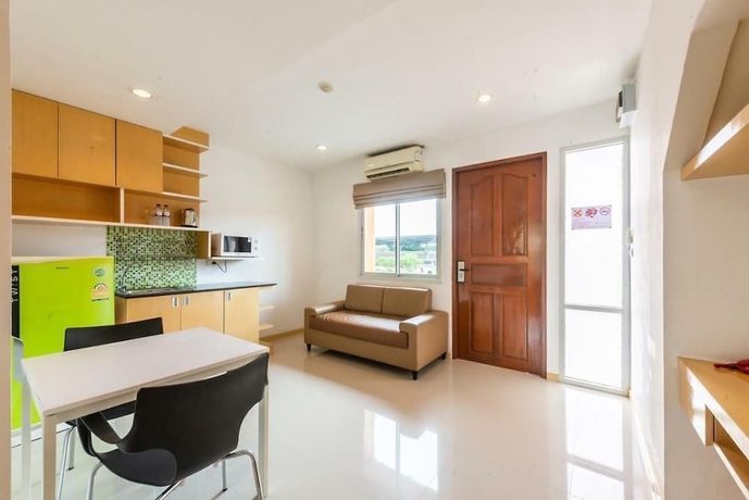 Imagen de la habitación del Hotel Bangkok grand resort. Foto 8