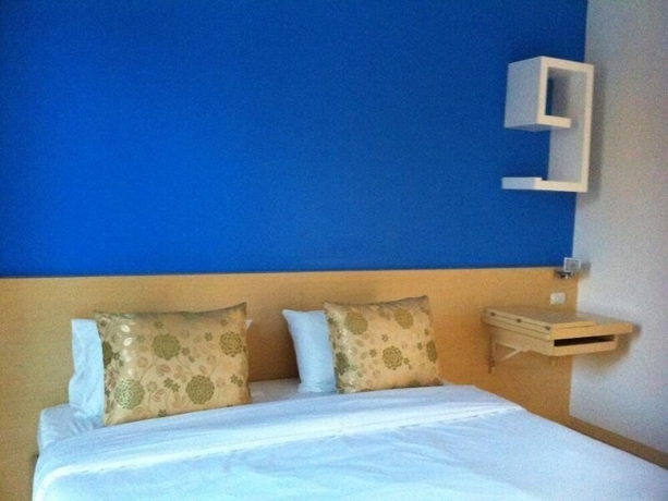 Imagen de la habitación del Hotel Bangkok grand resort. Foto 10