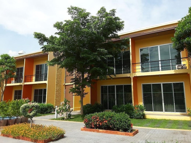 Imagen de la habitación del Hotel Bangkok grand resort. Foto 13