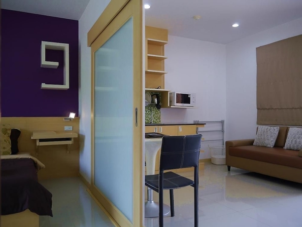 Imagen de la habitación del Hotel Bangkok grand resort. Foto 16