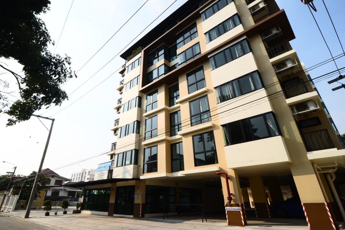 Imagen de los exteriores del Hotel Bangna 21 Residence. Foto 9