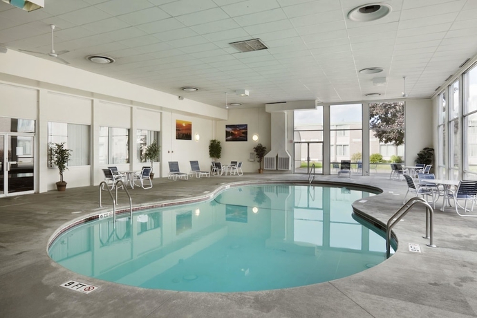 Imagen de la piscina del Hotel Bangor Grande. Foto 19