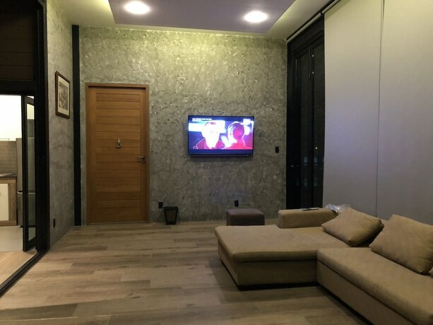 Imagen general del Hotel Bangpakong Boat Club. Foto 5