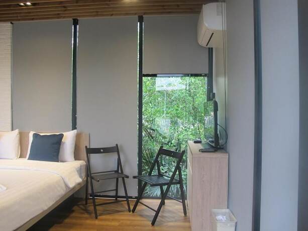 Imagen de la habitación del Hotel Bangpakong Boat Club. Foto 15