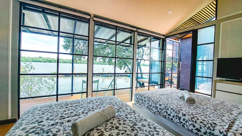 Imagen de la habitación del Hotel Bangpakong Boat Club. Foto 17