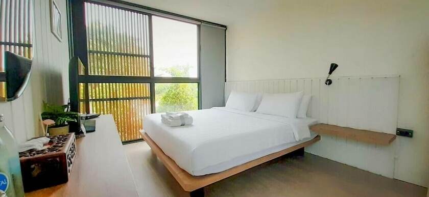 Imagen de la habitación del Hotel Bangpakong Boat Club. Foto 23