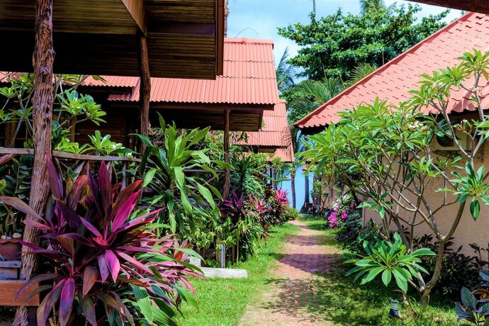 Imagen general del Hotel Bangrak Pier Bungalow. Foto 15