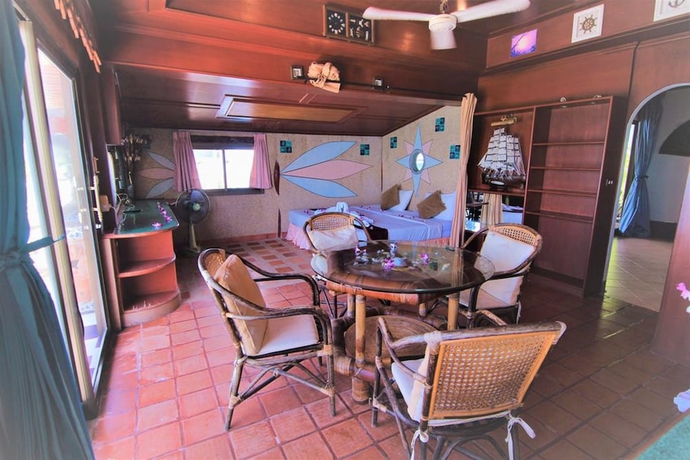 Imagen de la habitación del Hotel Bangrak Pier Resort. Foto 15