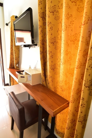Imagen de la habitación del Hotel Bangrak Resort. Foto 12