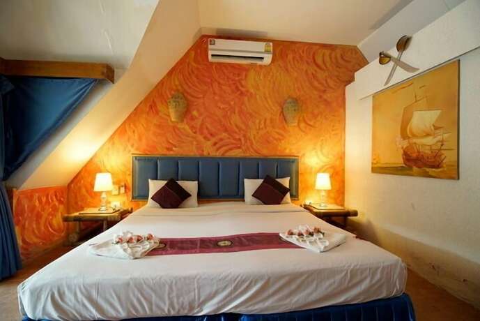 Imagen de la habitación del Hotel Bangrak Samui Beach Resort. Foto 15