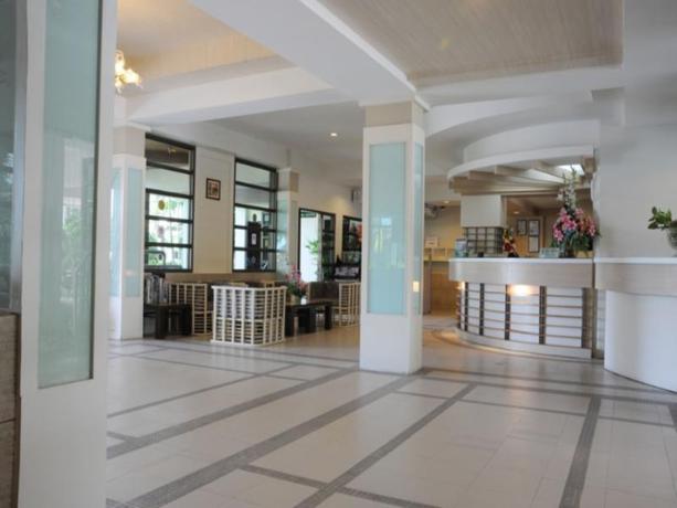 Imagen de los interiores del Hotel Bangsaen Villa. Foto 6
