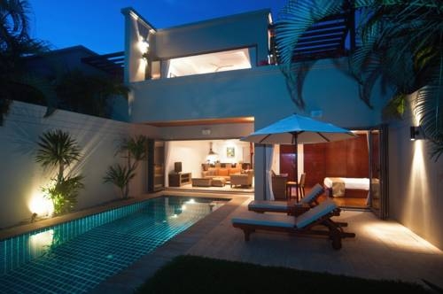 Imagen de la habitación del Hotel Bangtao Private Villas. Foto 18