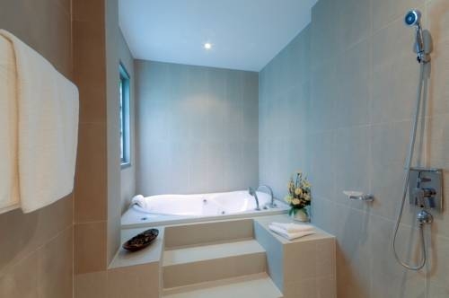 Imagen general del Hotel Bangtao Private Villas. Foto 5