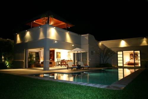 Imagen de la habitación del Hotel Bangtao Private Villas. Foto 42
