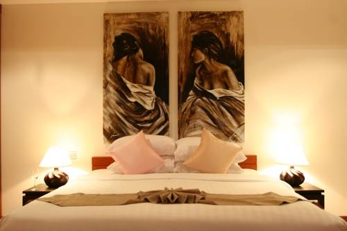 Imagen de la habitación del Hotel Bangtao Private Villas. Foto 46