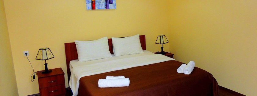 Imagen de la habitación del Hotel Banguriani. Foto 18