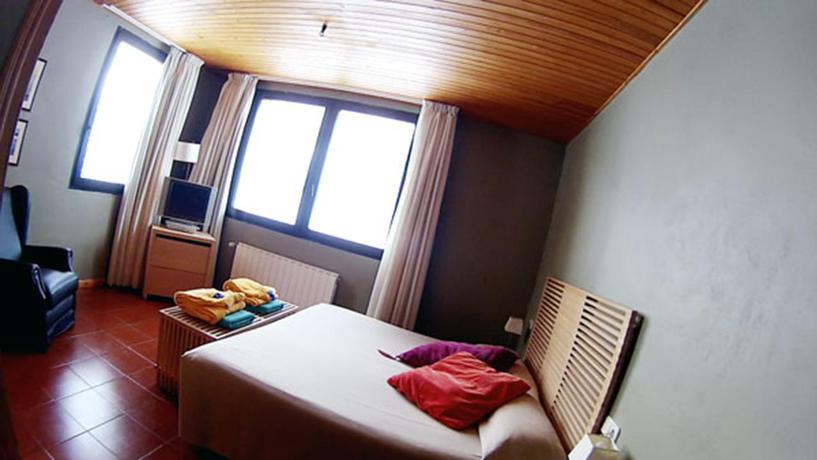 Imagen de la habitación del Hotel Banhs De Tredos. Foto 4