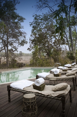 Imagen de la piscina del Hotel Banjaar Tola, Kanha National Park. Foto 19