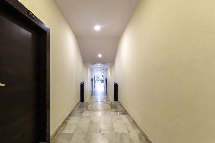 Imagen de los interiores del Hotel Banjara Mount Abu. Foto 15