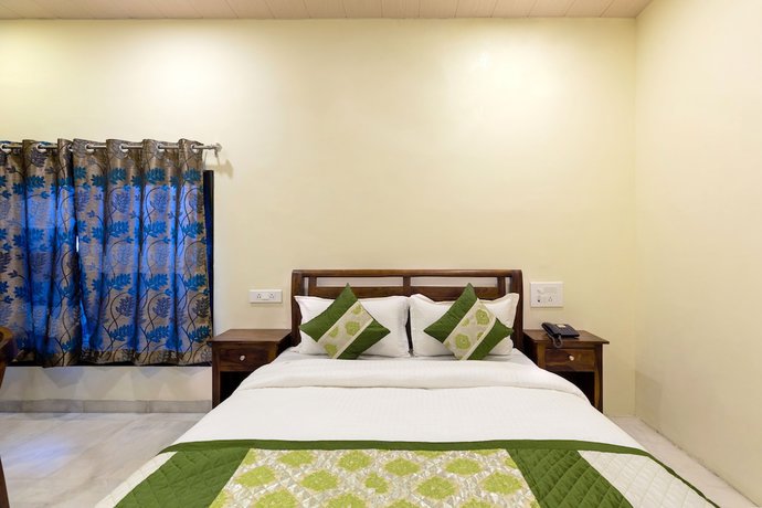 Imagen de la habitación del Hotel Banjara Mount Abu. Foto 11