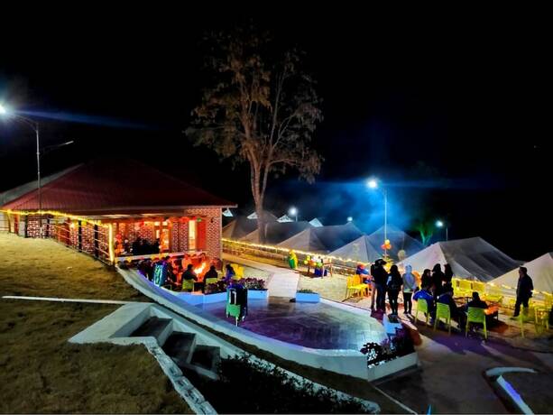 Imagen general del Hotel Banjara Mountain Retreat Chail Hills. Foto 7