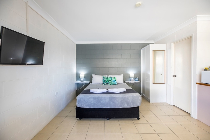 Imagen de la habitación del Hotel Banjo Paterson Motor Inn. Foto 17