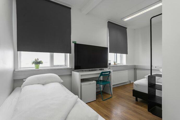 Imagen de la habitación del Hotel Bank Guesthouse. Foto 17