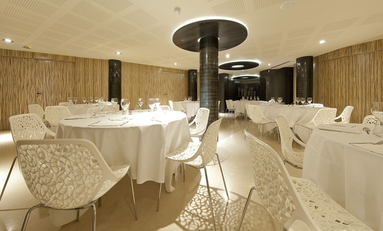 Imagen de los interiores del Hotel Banke. Foto 15