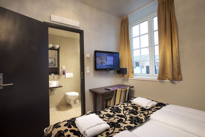 Imagen de la habitación del Hotel Banken. Foto 15