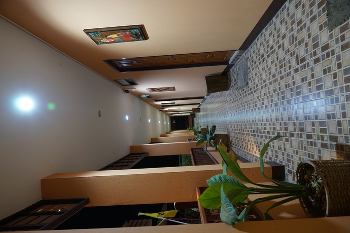 Imagen de los interiores del Hotel Banlanna Lampang. Foto 18