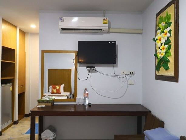 Imagen de la habitación del Hotel Banmai Resort. Foto 12