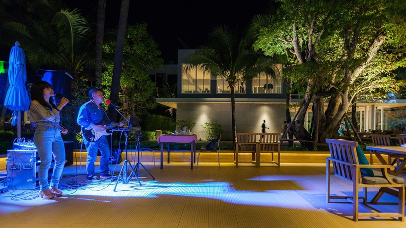 Imagen del bar/restaurante del Hotel Bann Pantai Resort. Foto 9
