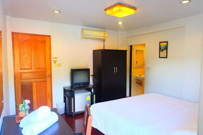 Imagen de la habitación del Hotel Bann Teeranuch Hua Hin. Foto 11
