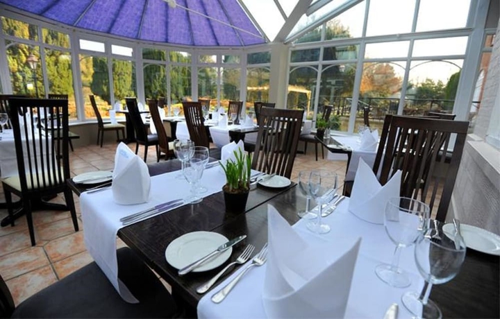 Imagen del bar/restaurante del Hotel Bannatyne Spa Hastings. Foto 3