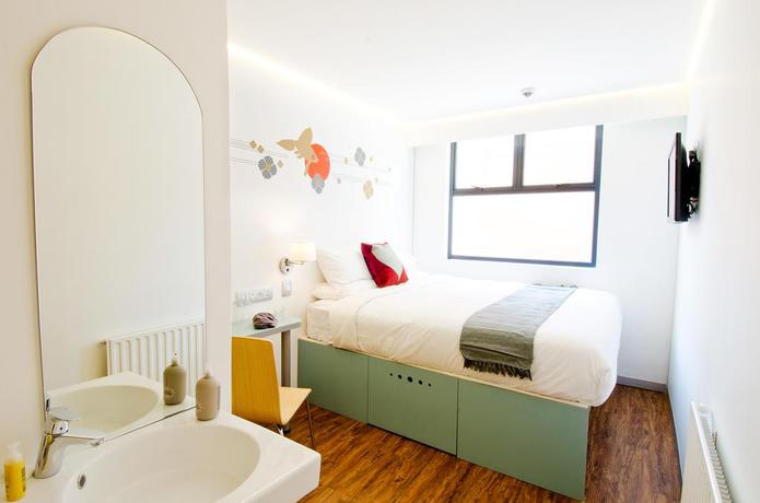 Imagen de la habitación del Hotel Bannister. Foto 8