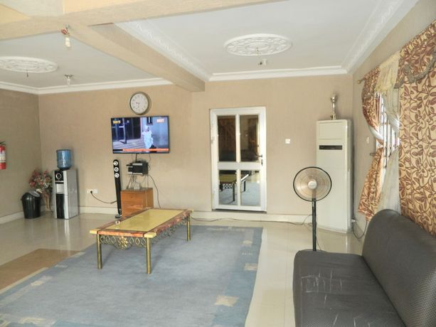 Imagen de los interiores del Hotel Banoc. Foto 14