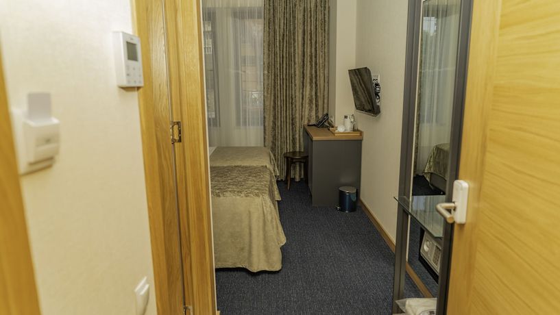 Imagen de la habitación del Hotel Banovani. Foto 6
