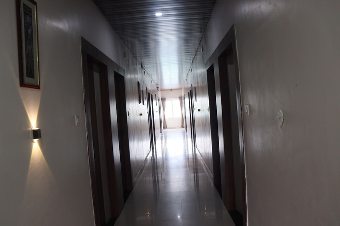 Imagen de los interiores del Hotel Bansal Residency. Foto 12