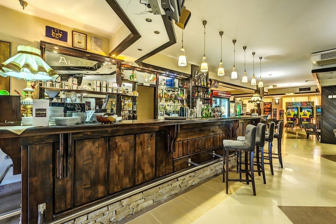 Imagen del bar/restaurante del Hotel Bansko Spa and Holidays. Foto 3