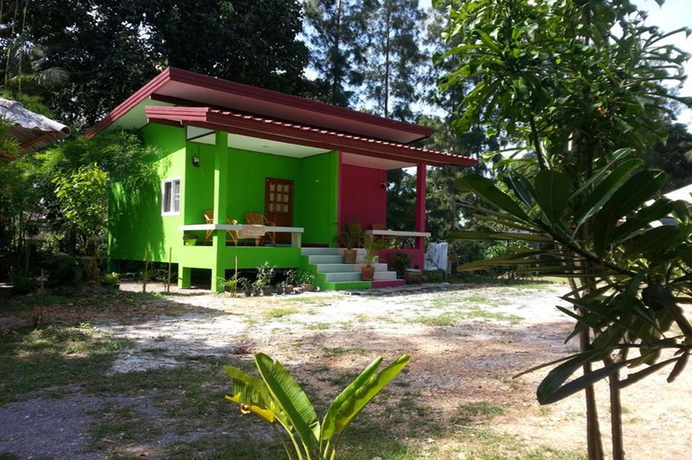 Imagen de los exteriores del Hotel Bansonmanee Homestay. Foto 11