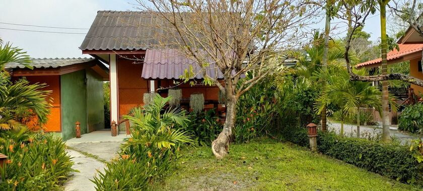 Imagen general del Hotel Bansuan Thanormpat Resort. Foto 7
