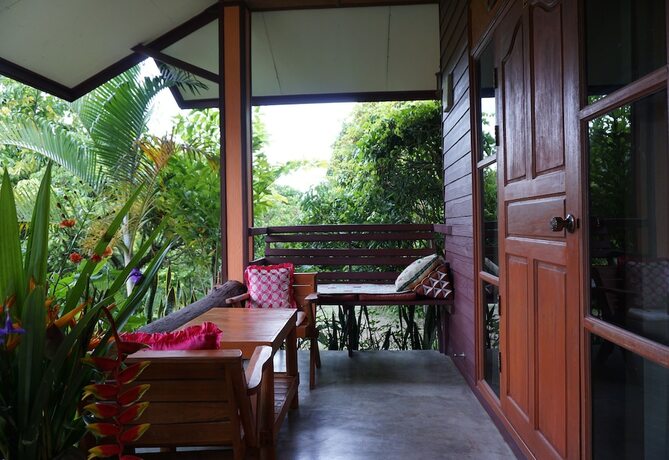 Imagen general del Hotel Bansuan Thanormpat Resort. Foto 10