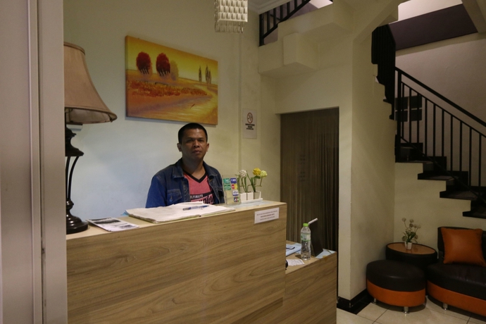 Imagen de los interiores del Hotel Bantal Guling Pasar Baru Bandung. Foto 17