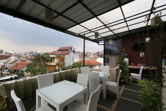Imagen de la habitación del Hotel Bantal Guling Pasar Baru Bandung. Foto 13