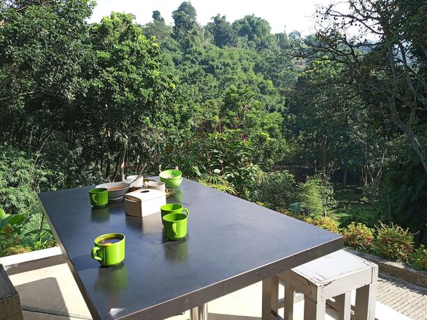 Imagen general del Hotel Bantal Guling Villa Bandung. Foto 5