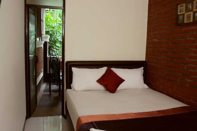 Imagen de la habitación del Hotel Bantal Guling Villa Bandung. Foto 18