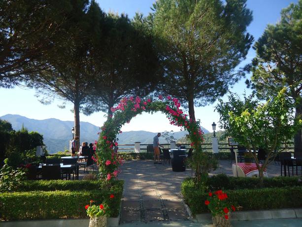 Imagen de los exteriores del Hotel Banu Rabbah. Foto 10