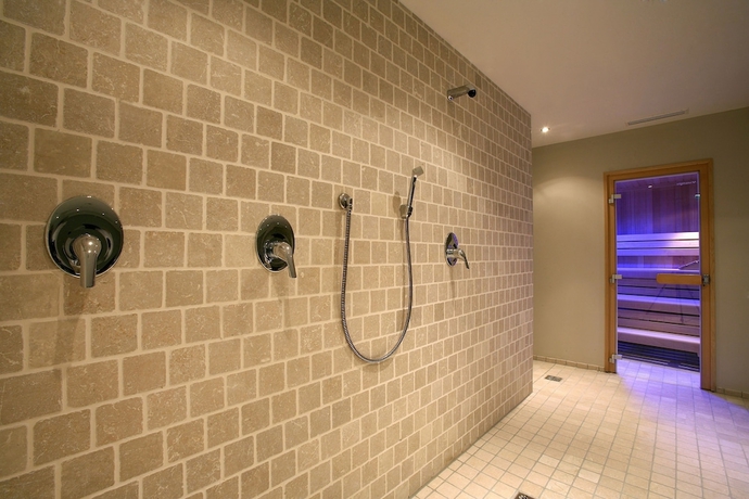 Imagen de la piscina del Hotel Banyan. Foto 17