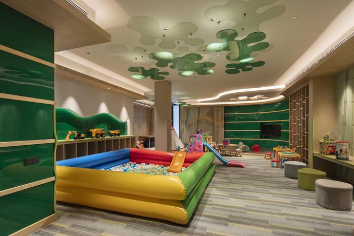 Imagen de los interiores del Hotel Banyan Tree Anji. Foto 10