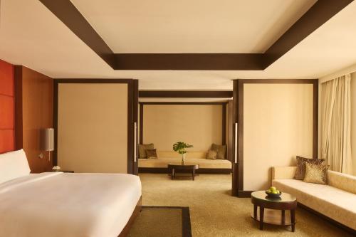 Imagen de la habitación del Hotel Banyan Tree Bangkok. Foto 13